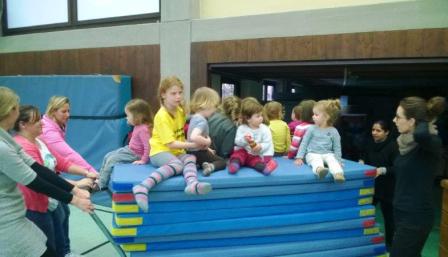 Eltern-Kind-Turnen in M&uuml;nsing